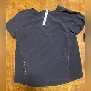 Lululemon lightweight stretch running shirt